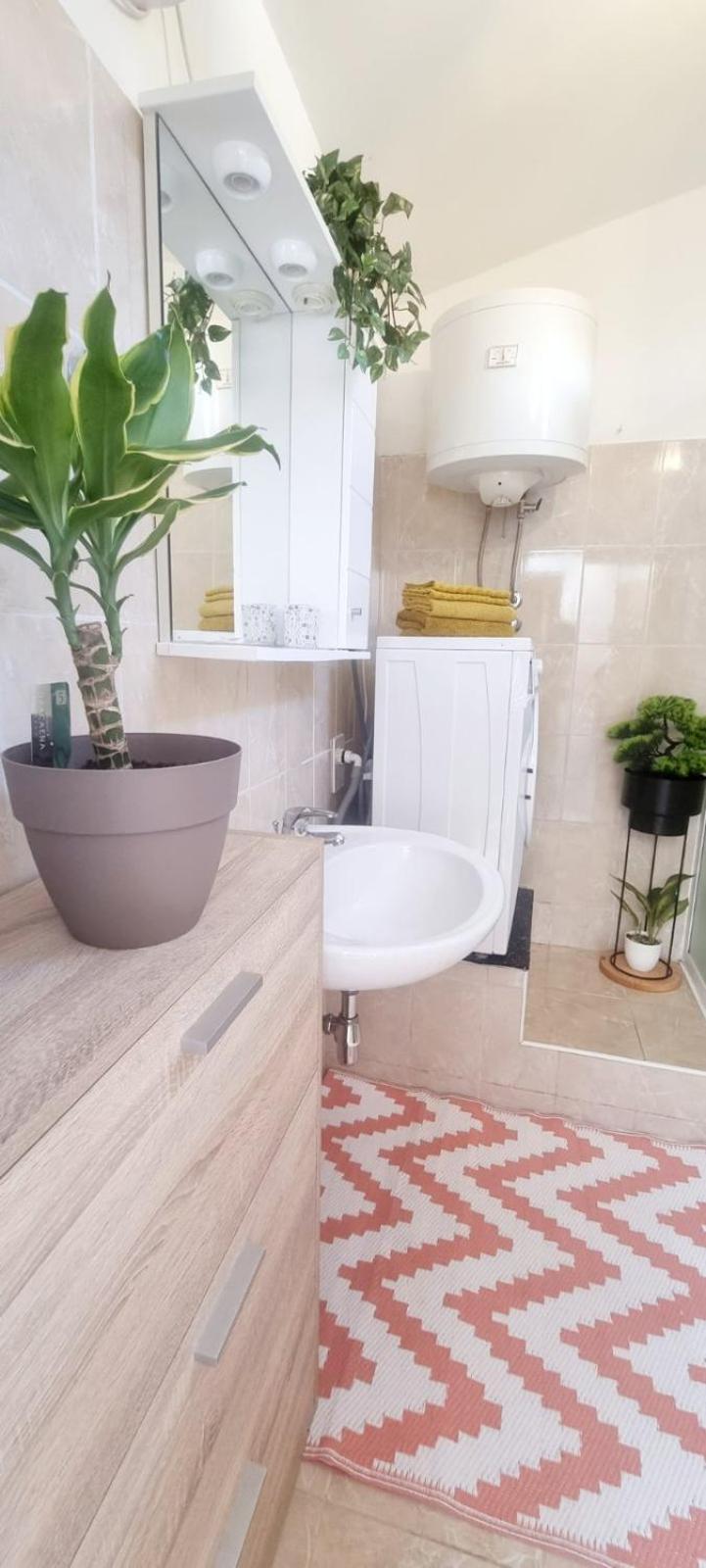 Grotta Apartment Pula